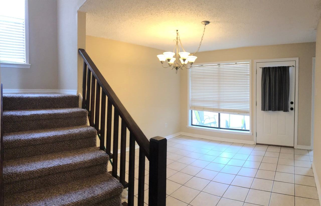 1324 Sharlo Ave - Photo 7 of 17