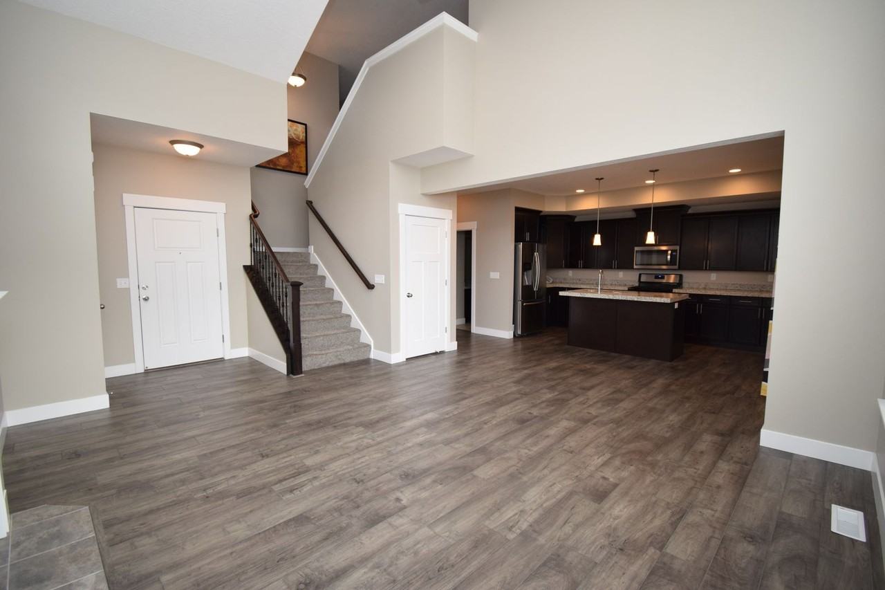 9242 S Rose Cottage Way - Photo 3 of 20