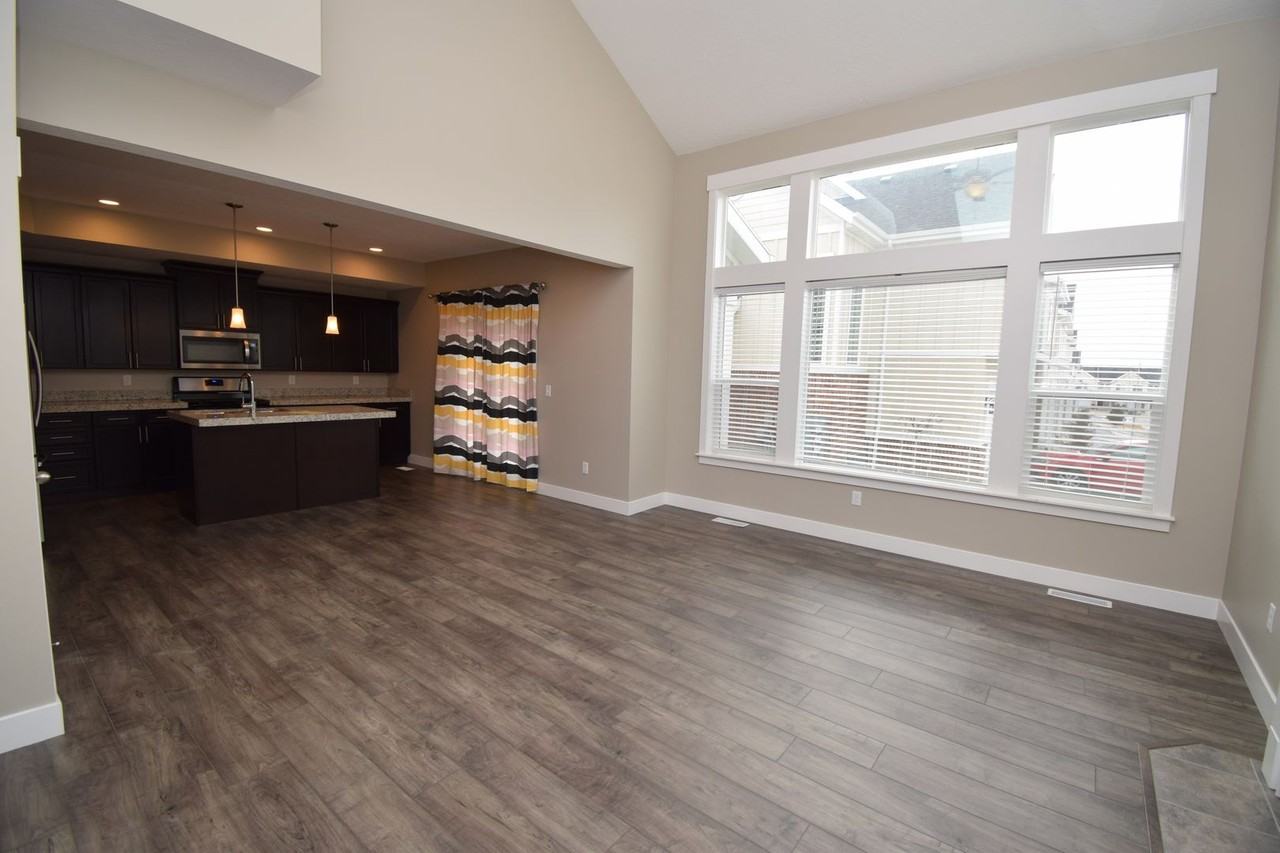 9242 S Rose Cottage Way - Photo 4 of 20