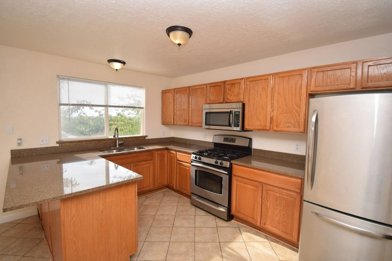 5421 W Branbury Ct - Photo 3 of 20