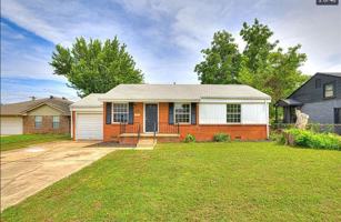 featured image of 313 E Northrup Dr