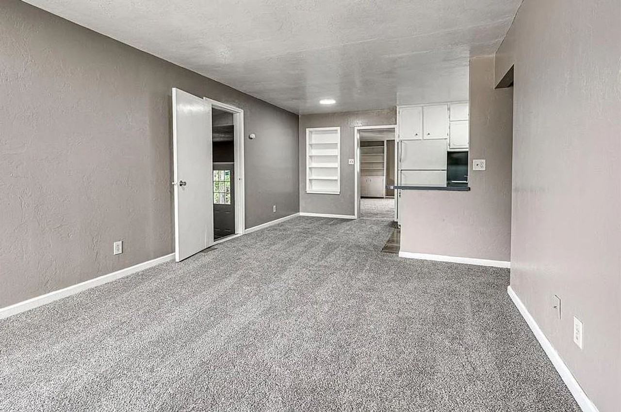 313 E Northrup Dr - Photo 3 of 15