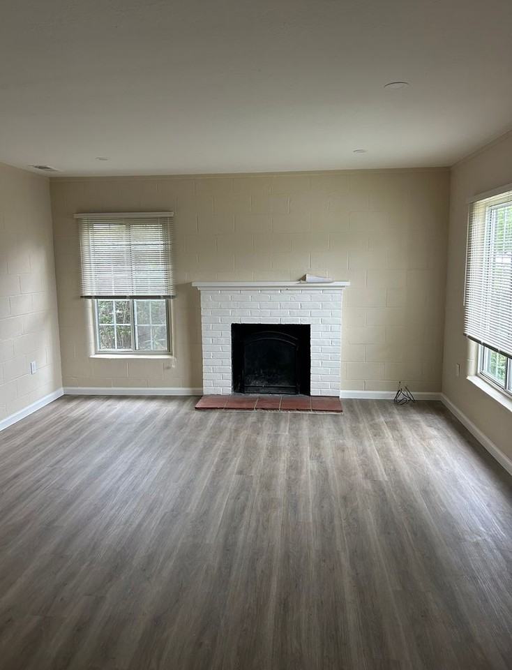 1032 Northwood Dr - Photo 4 of 17