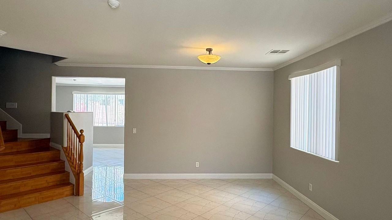 8492 Indigo Harbor Ave - Photo 5 of 24
