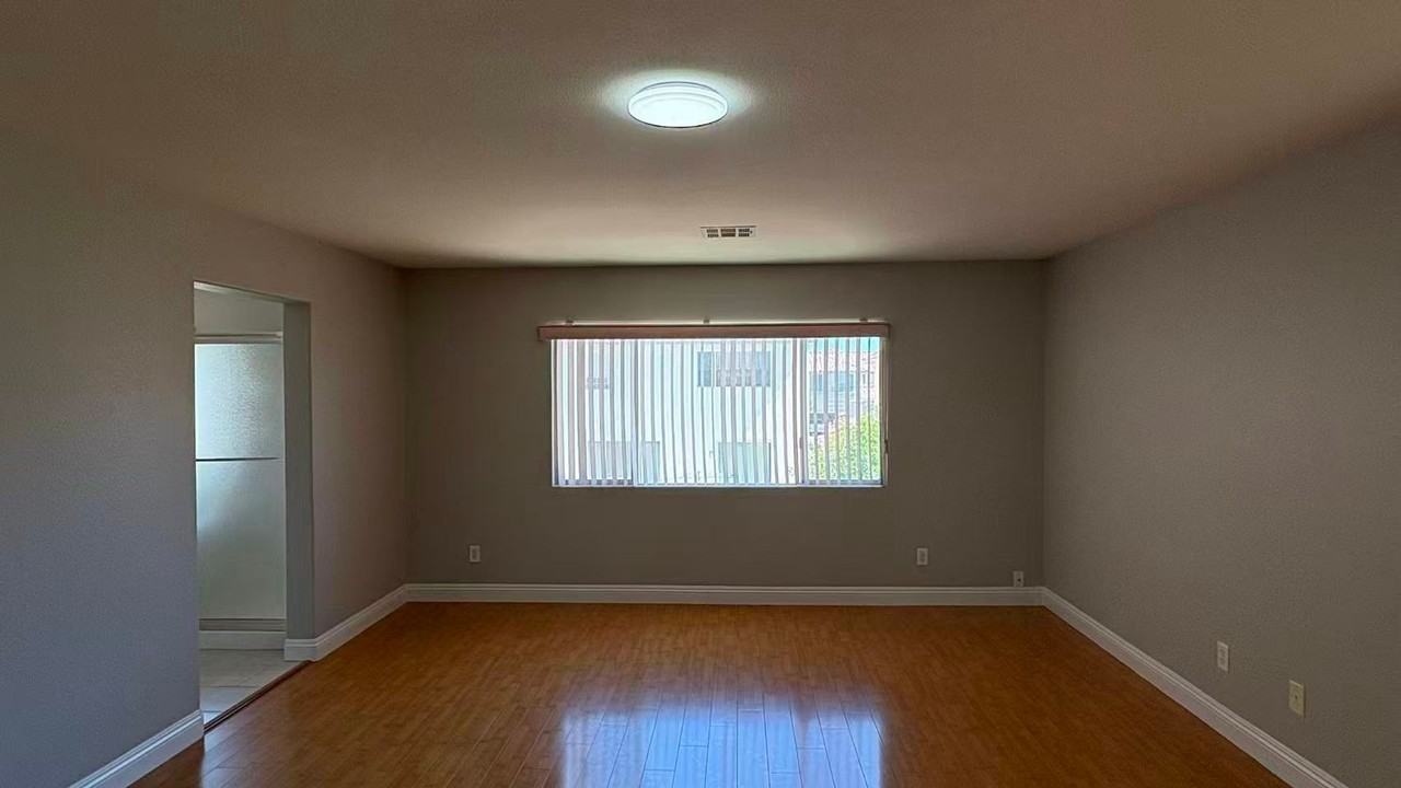 8492 Indigo Harbor Ave - Photo 6 of 24