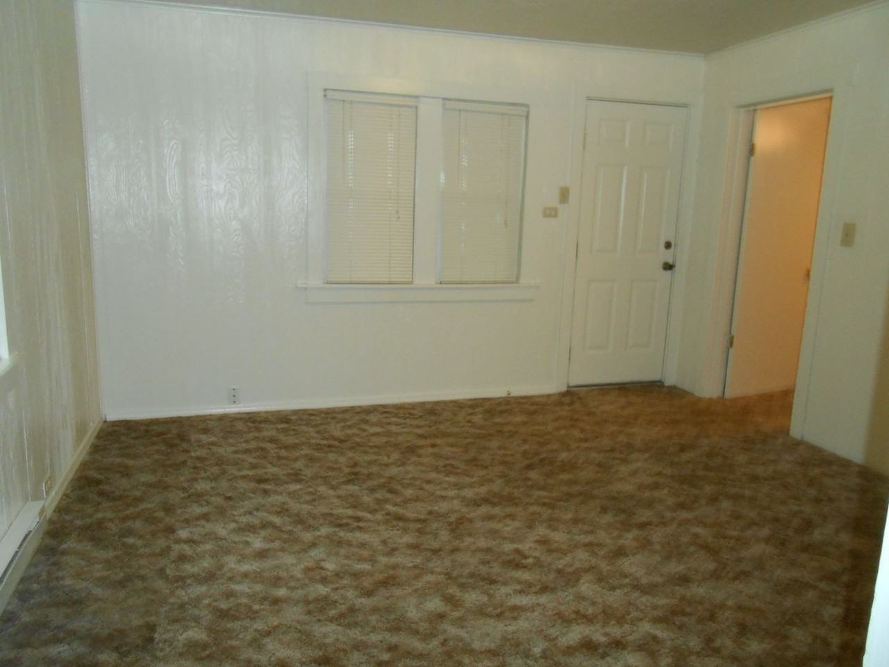 1034 State St - Photo 7 of 7