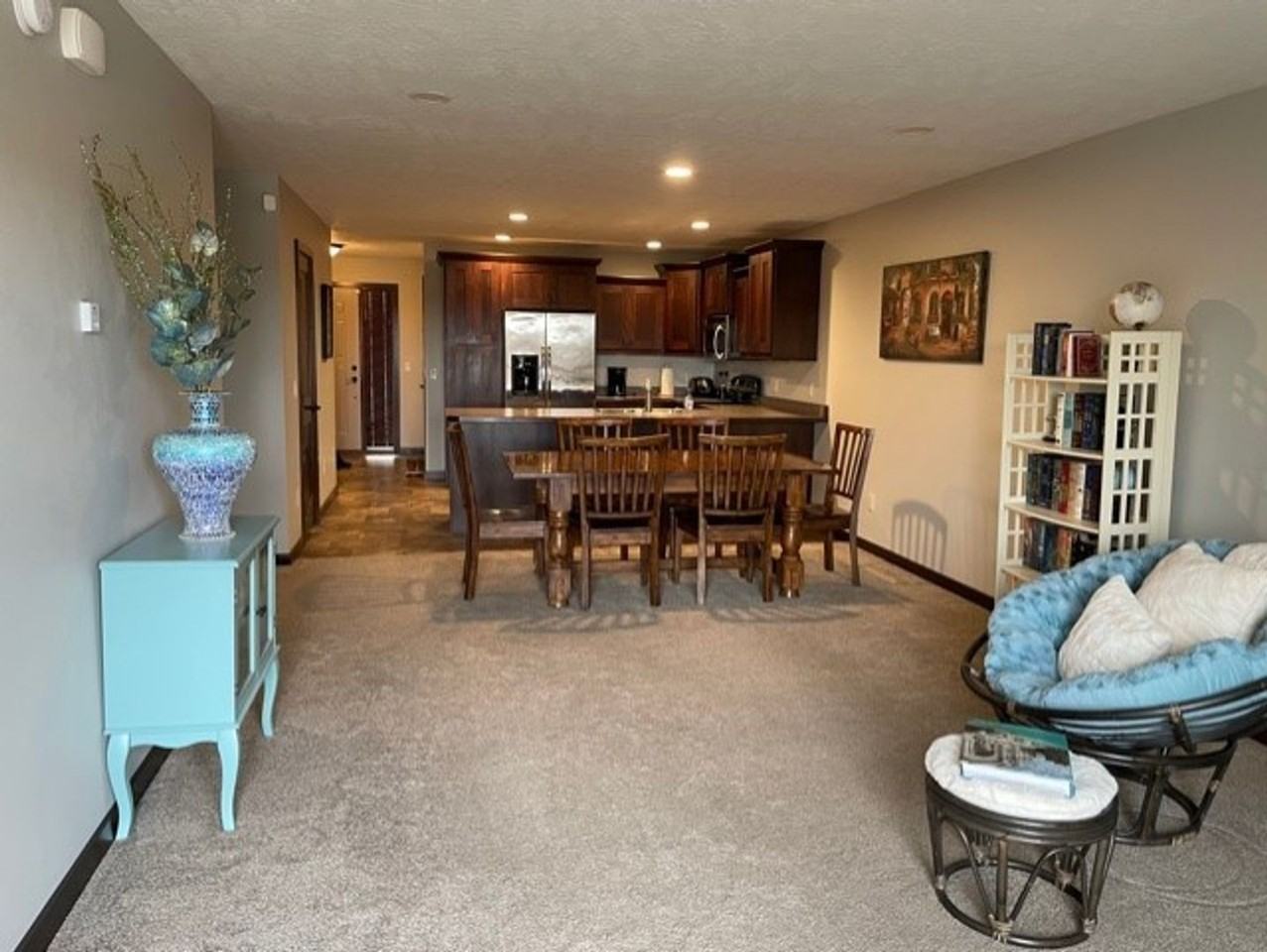 7566 S Grand Arbor Pl - Photo 3 of 19