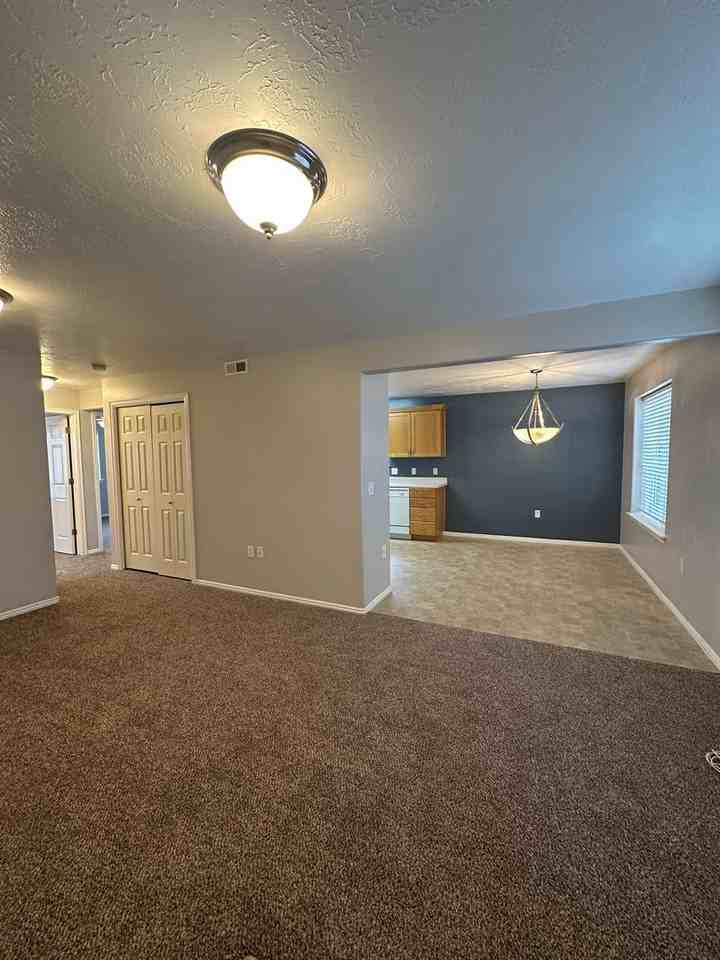 520 W 7th S #116 - Photo 3 of 23