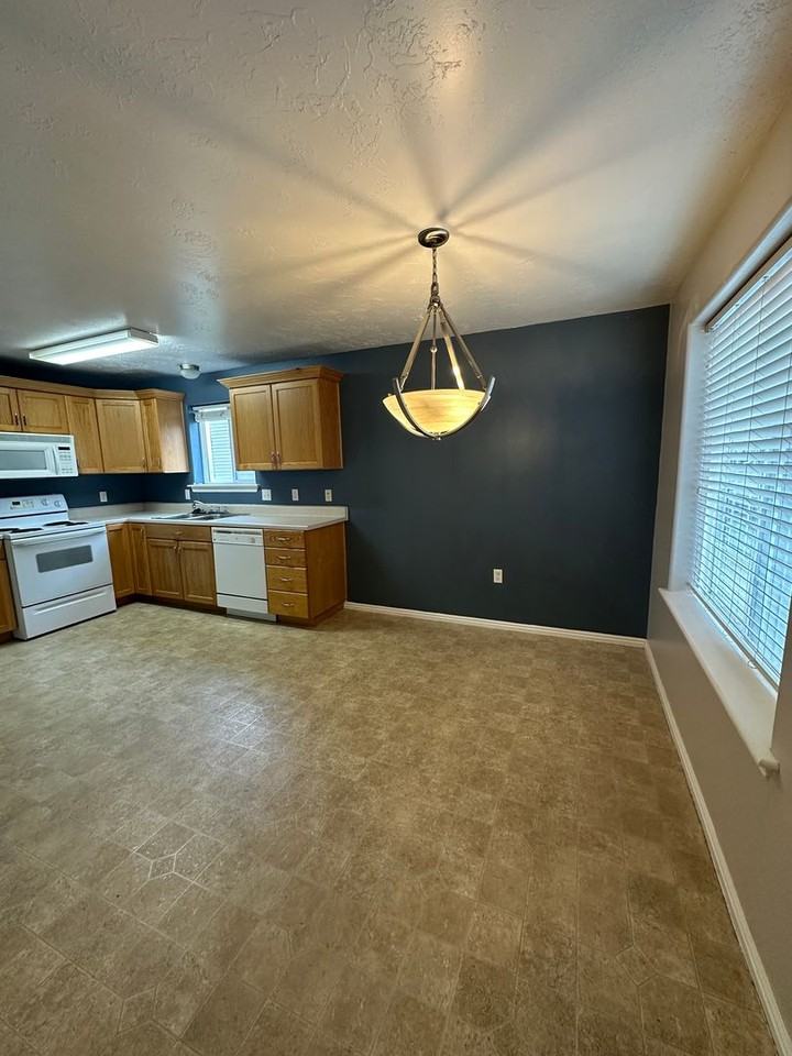 520 W 7th S #116 - Photo 6 of 23