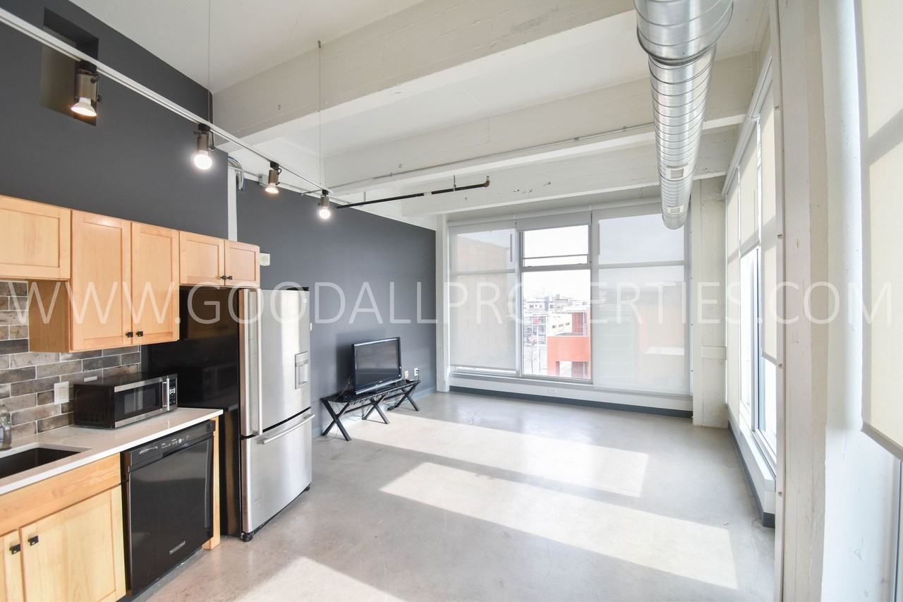 120 Sw 5th St #407 - Photo 2 of 13
