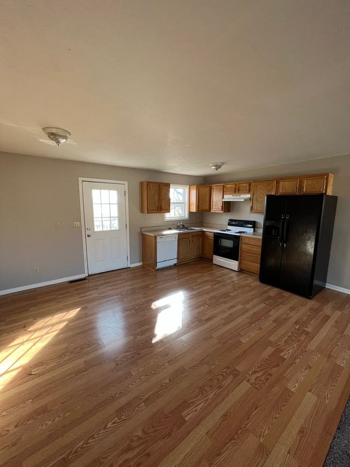 402 Panola Dr - Photo 4 of 10