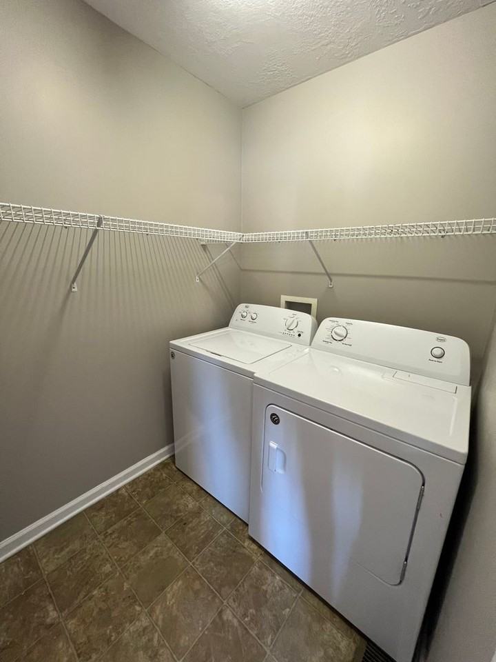 402 Panola Dr - Photo 5 of 10