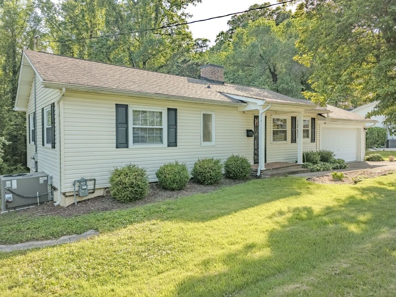 431 East Dr