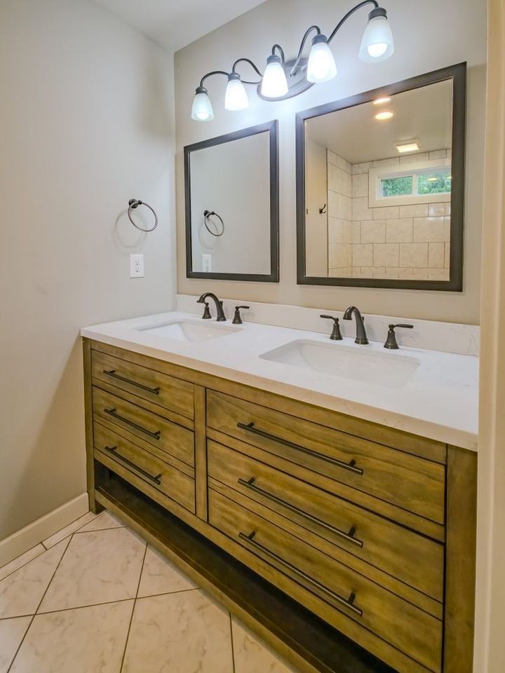 431 East Dr - Photo 5 of 37