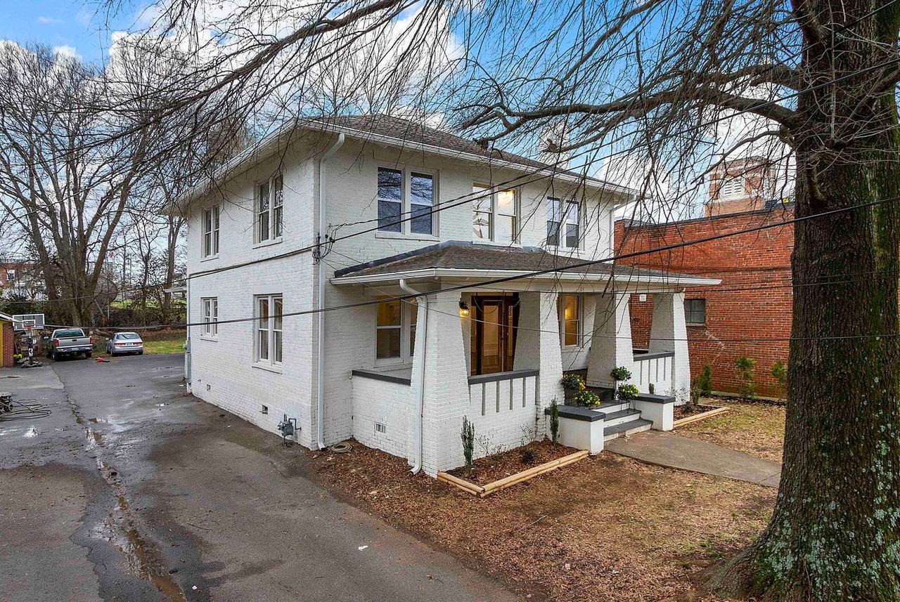 104 E Glenwood Ave - Photo 6 of 38