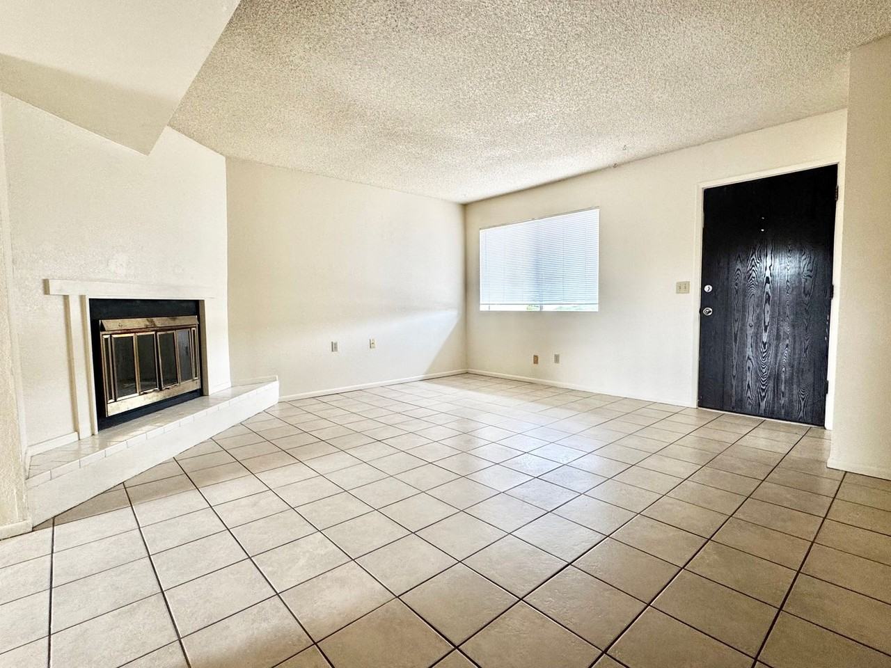 4151 Calle Ladero #B - Photo 2 of 11