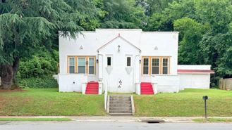 403 E Elm St - Photo 1 of 1