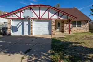 featured image of 224 S Bouziden Dr