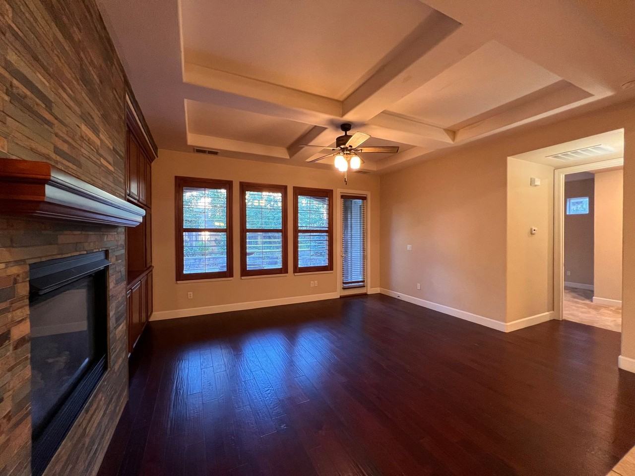 10880 Pentwater Dr - Photo 2 of 41