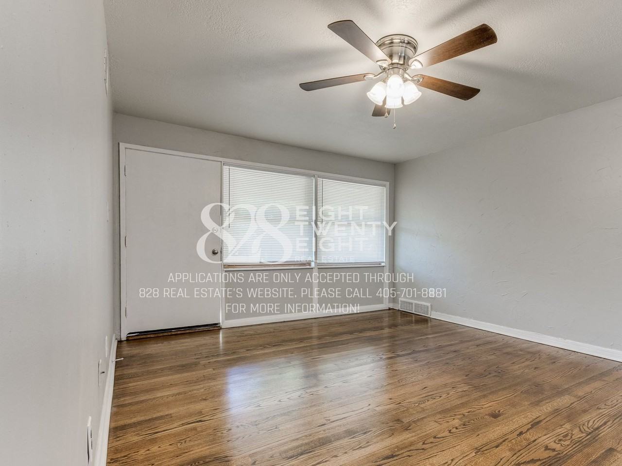 121 Gill Dr - Photo 4 of 28