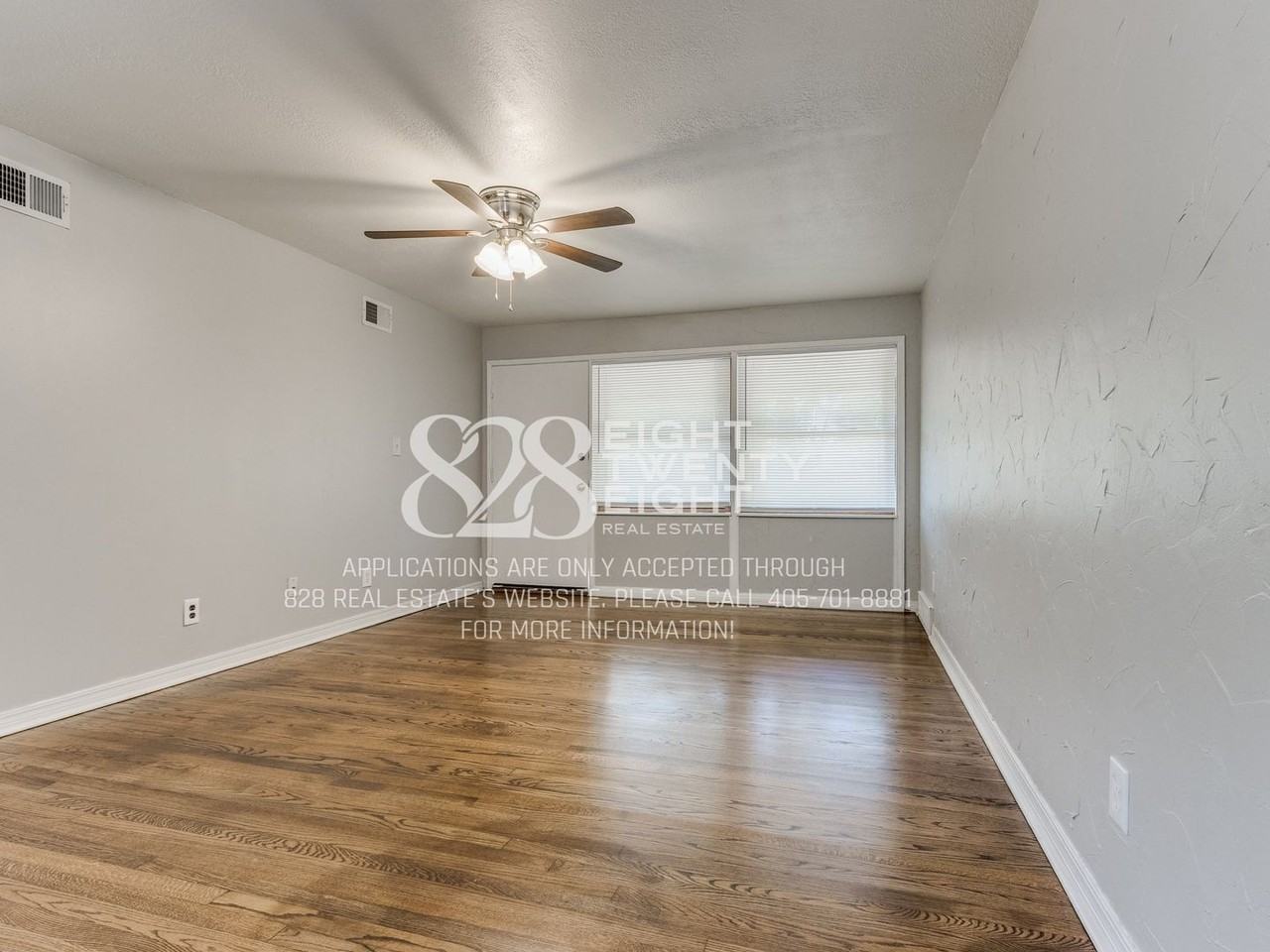 121 Gill Dr - Photo 5 of 28