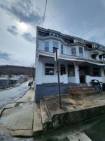 featured image of 300 W Spruce St