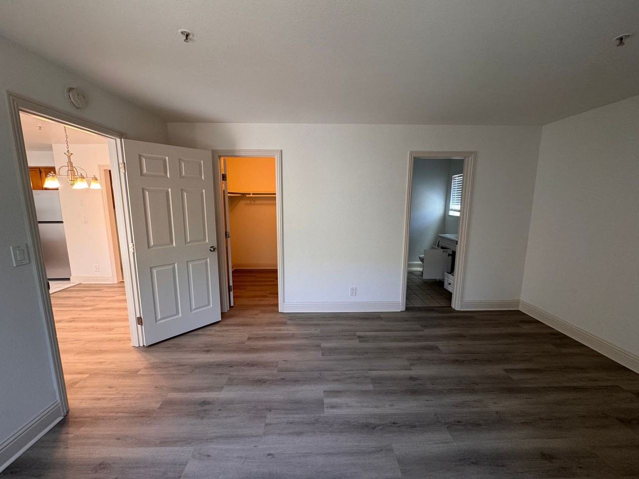 2056 Santa Rita St - Photo 6 of 16