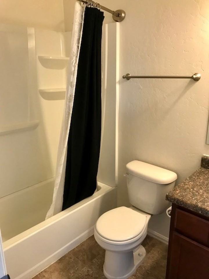 2464 Ajay Ave - Photo 6 of 9