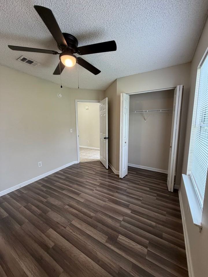 23 Talbot Ct - Photo 4 of 28