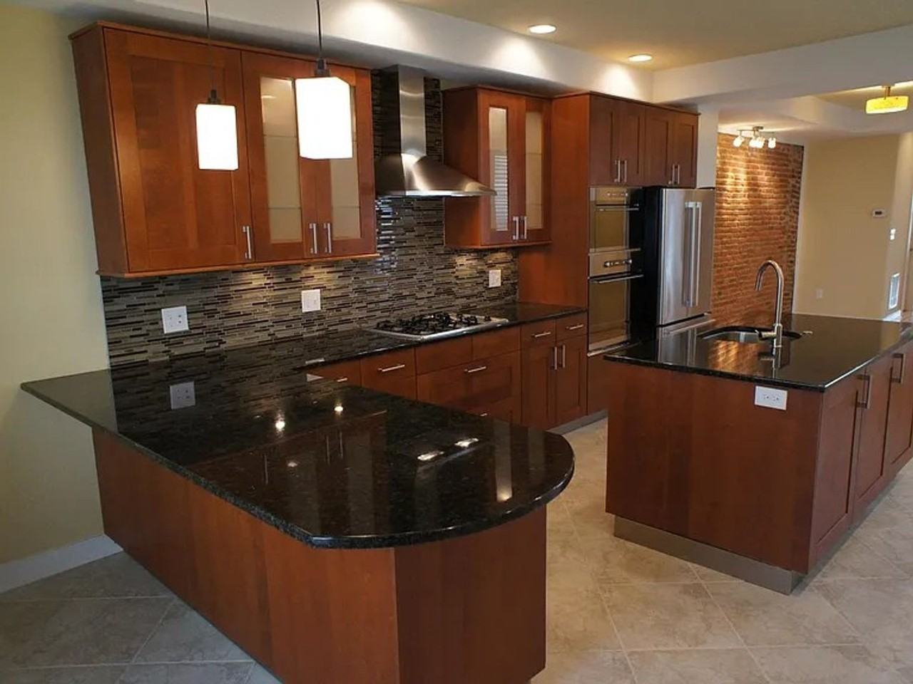 2518 Foster Ave - Photo 3 of 9