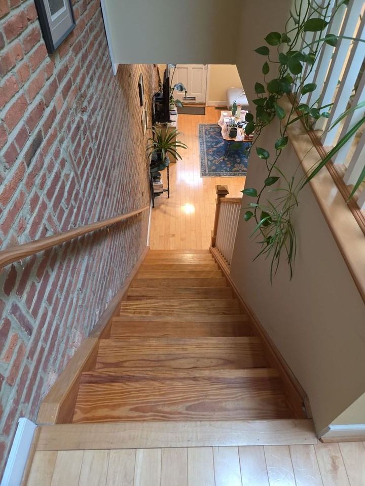 2518 Foster Ave - Photo 7 of 9