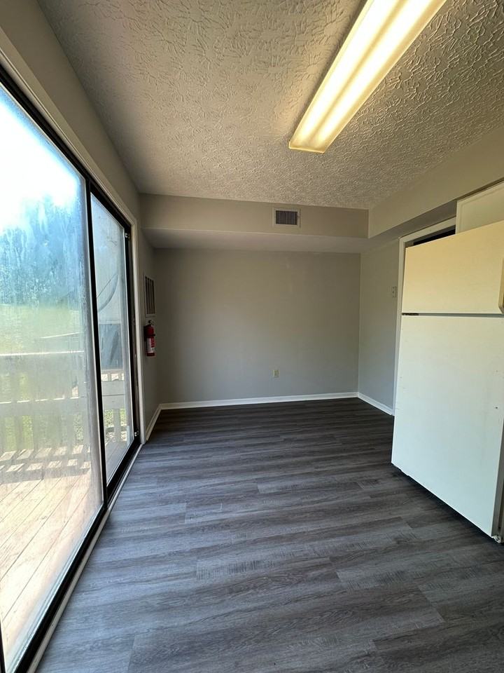 3159 Tiffany Ct - Photo 5 of 11