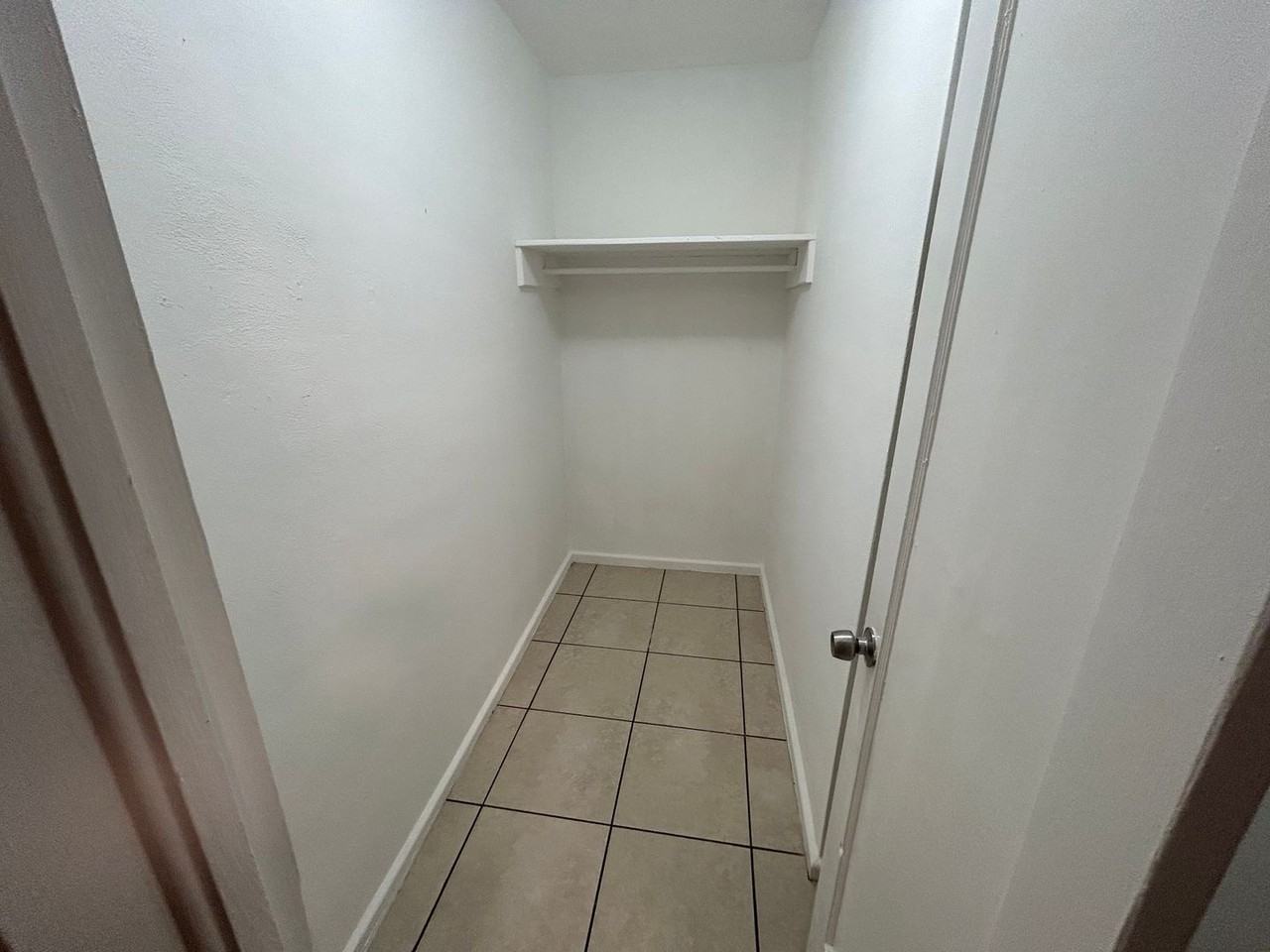 519 6th Ave W #1 - Photo 5 of 12