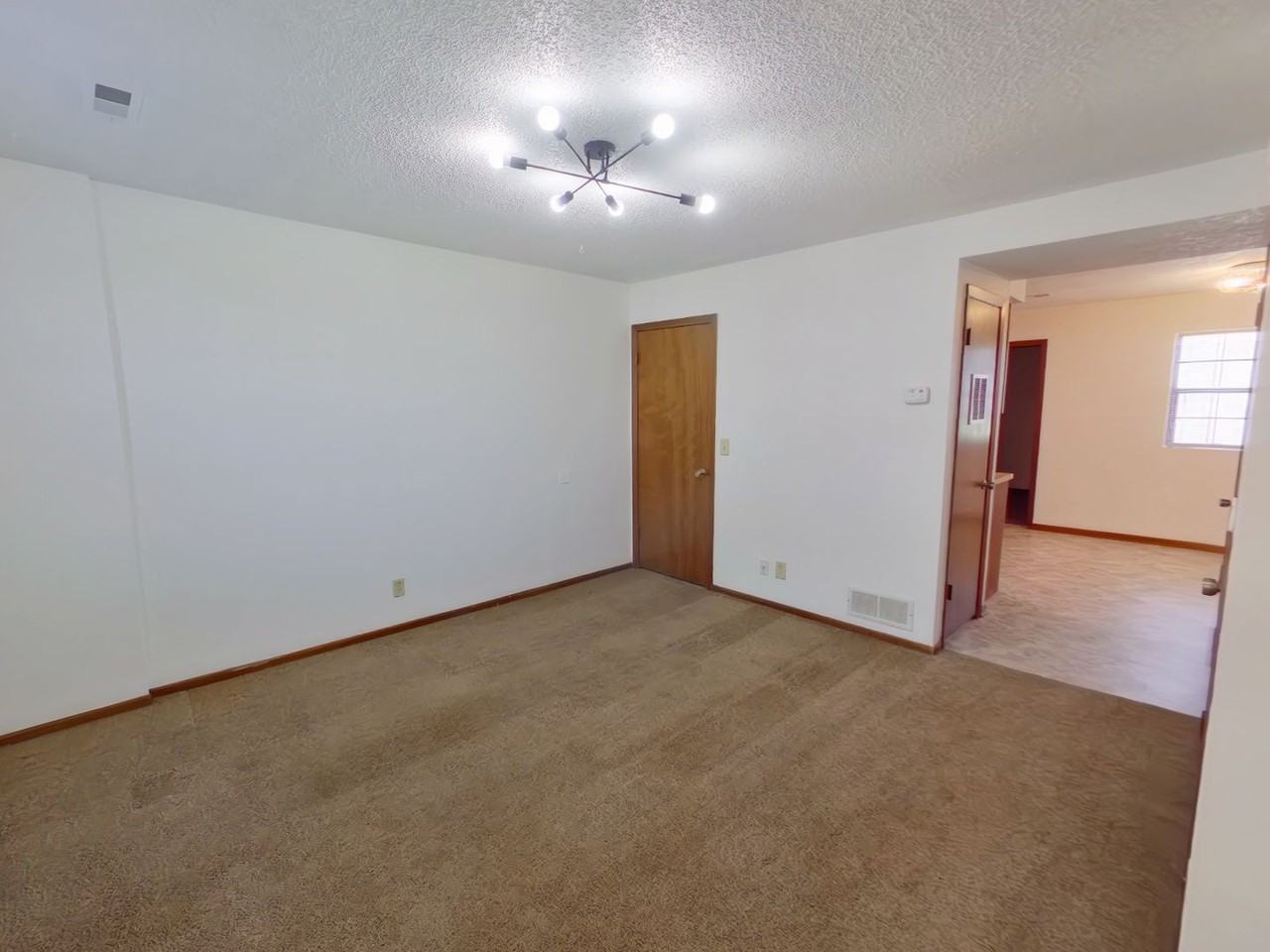 3227 S Illinois Ave #4 - Photo 2 of 10