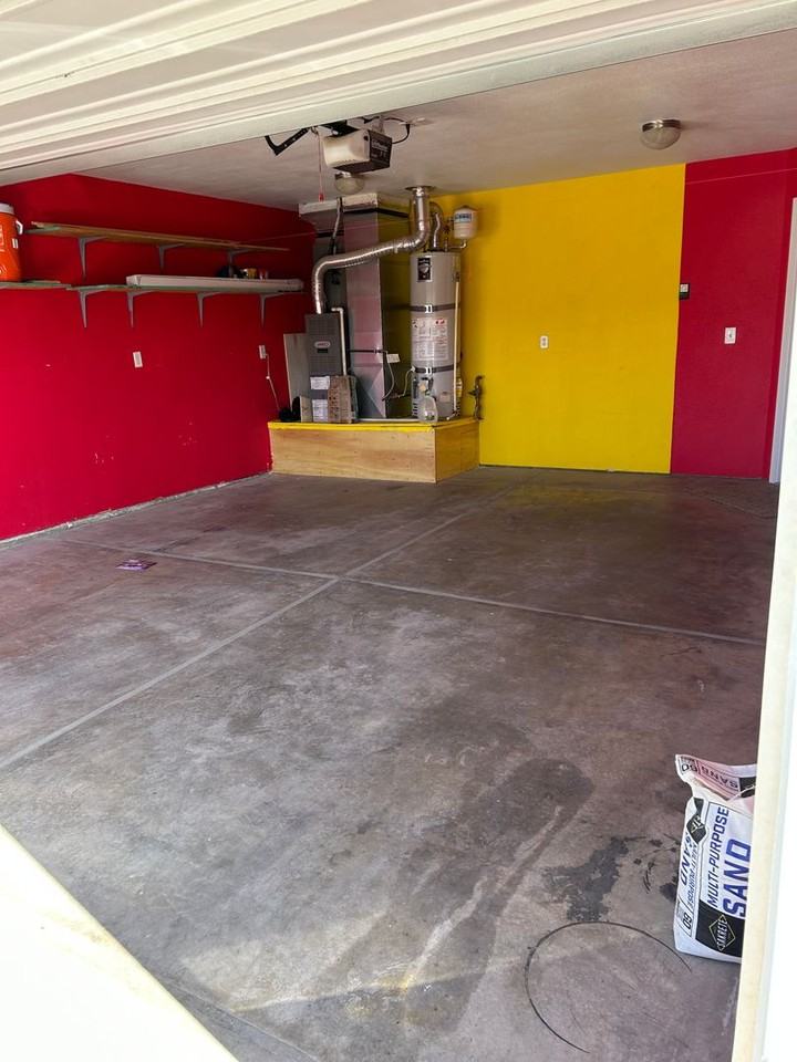 4266 W 275 N - Photo 4 of 15