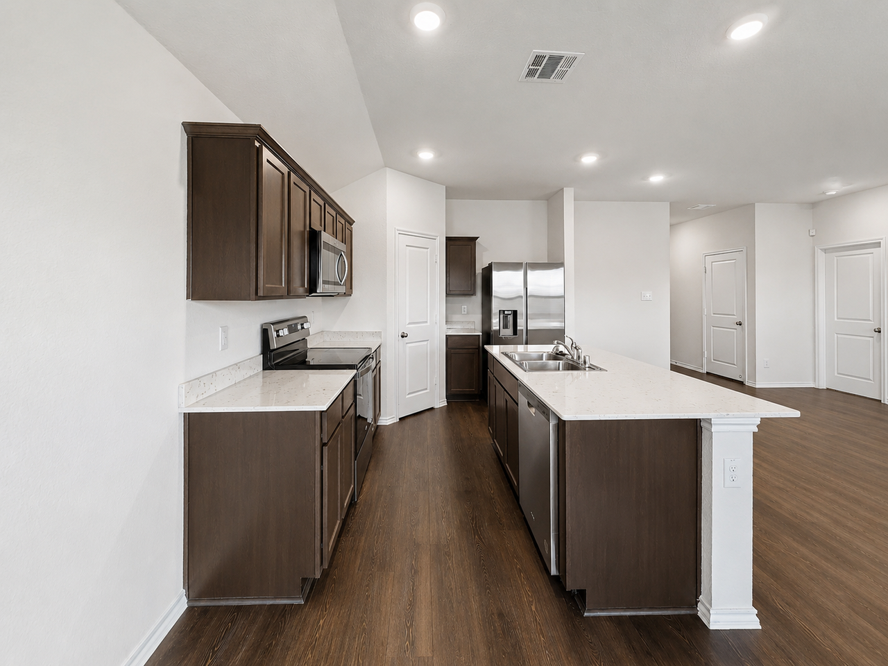 503 Cistern Way - Photo 7 of 32