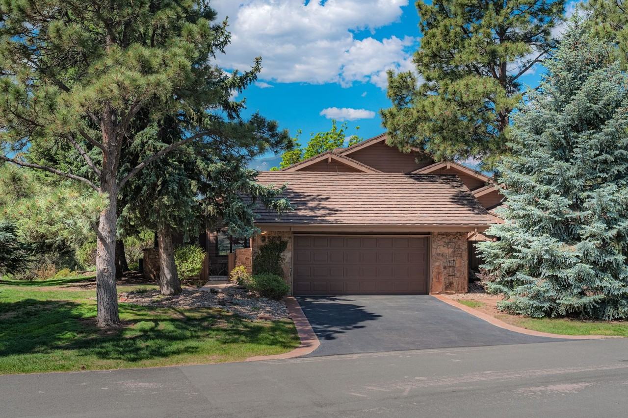 3570 Camels Ridge Ln - Photo 5 of 45