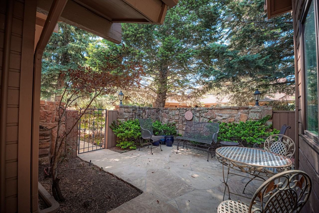3570 Camels Ridge Ln - Photo 6 of 45
