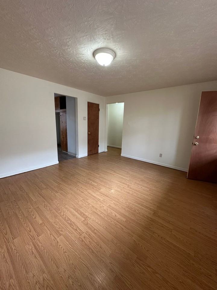 2018 6th Ave - Photo 2 of 7
