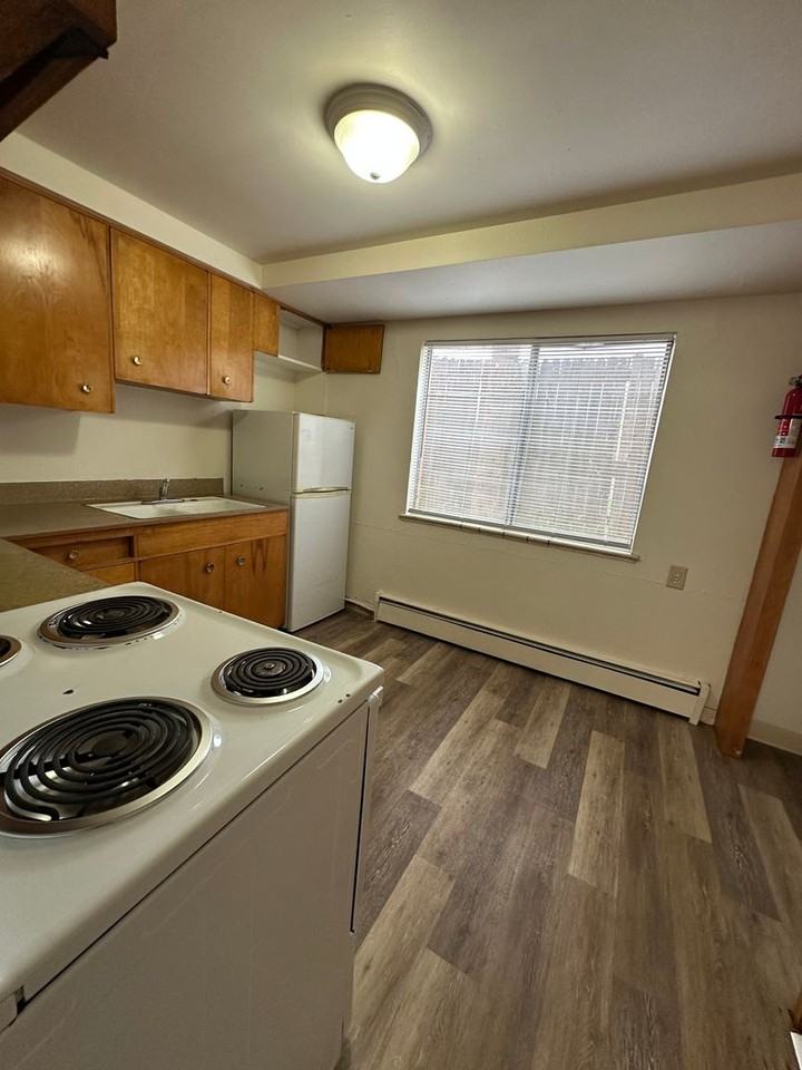 2018 6th Ave - Photo 3 of 7
