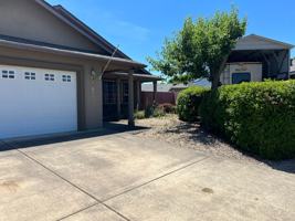 featured image of 1460 Oxford Park Dr