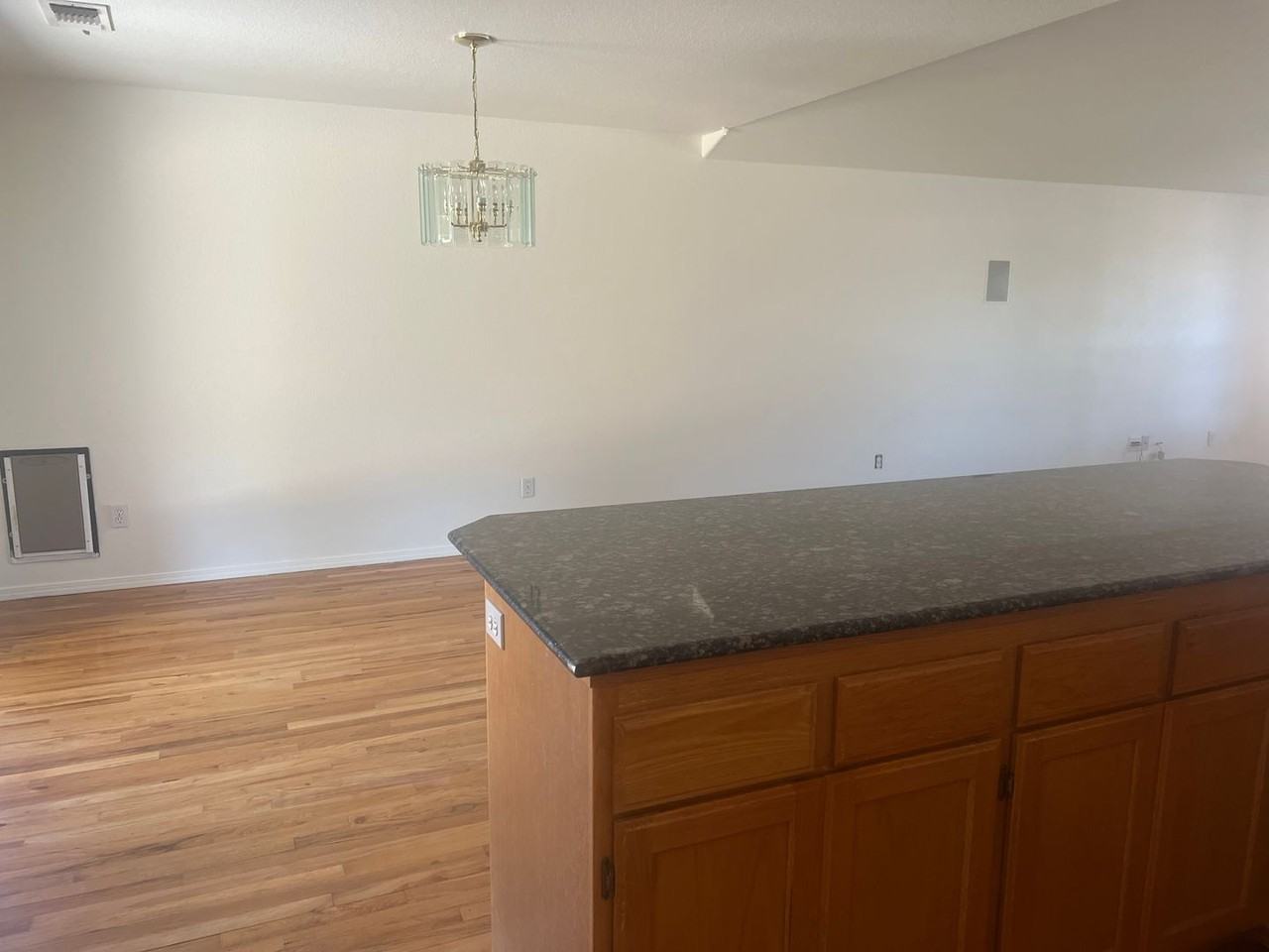 1460 Oxford Park Dr - Photo 6 of 23