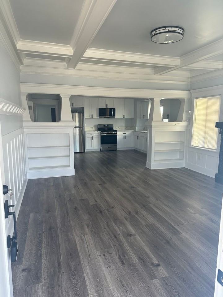217 W 43rd St - Photo 5 of 29