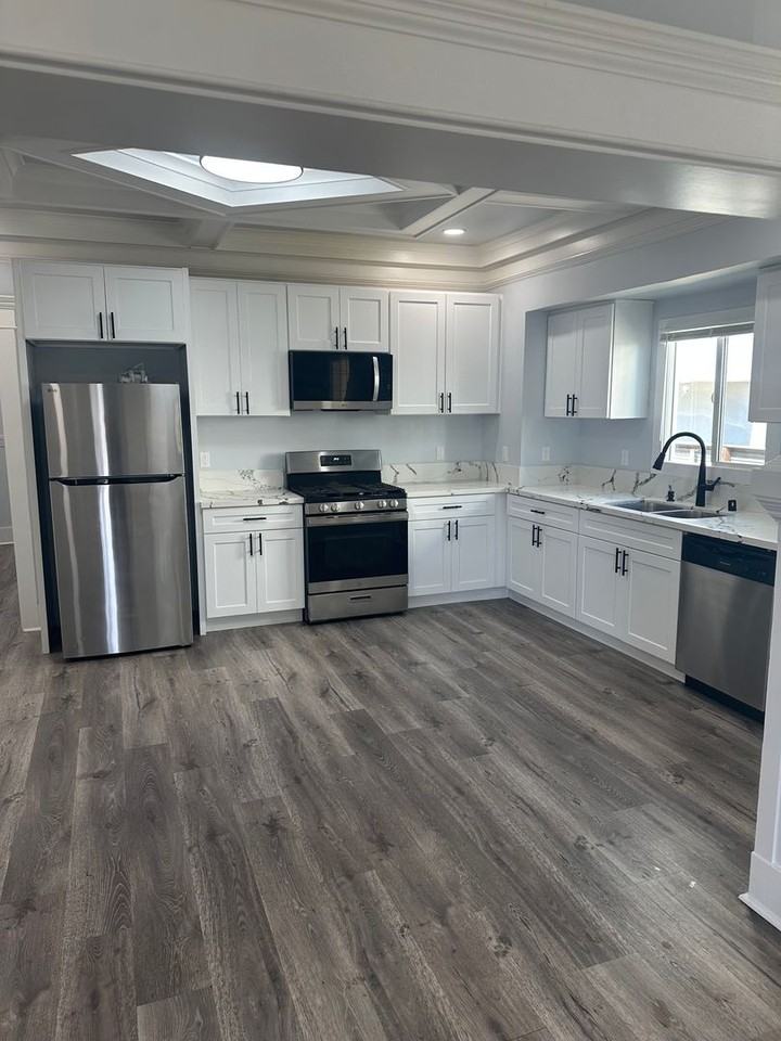 217 W 43rd St - Photo 6 of 29