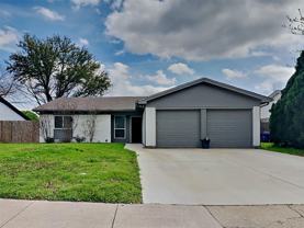 549 Park Center Blvd - Photo 1 of 1