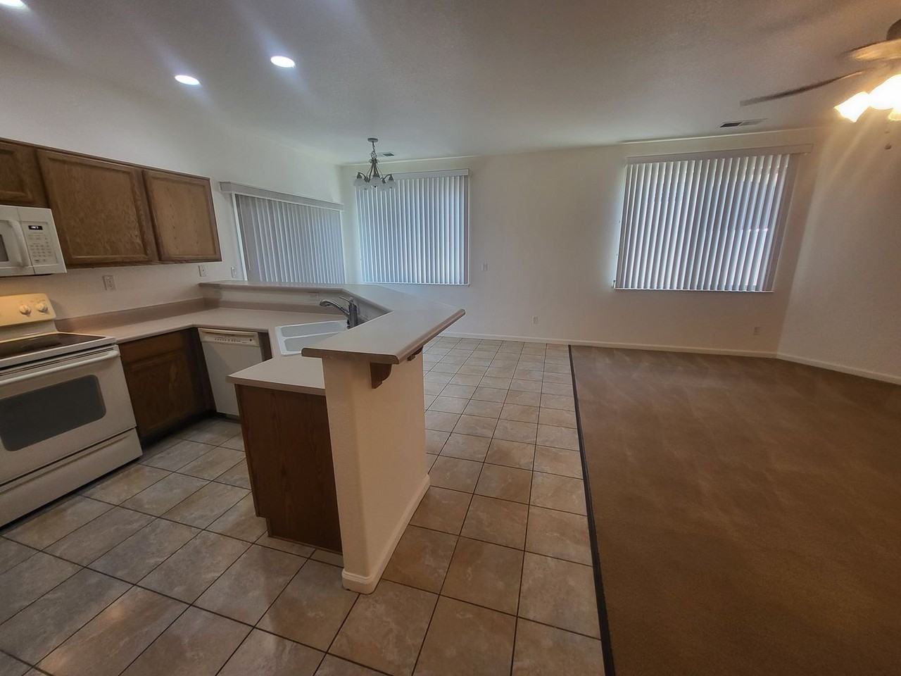 1903 Teal Dr - Photo 5 of 18