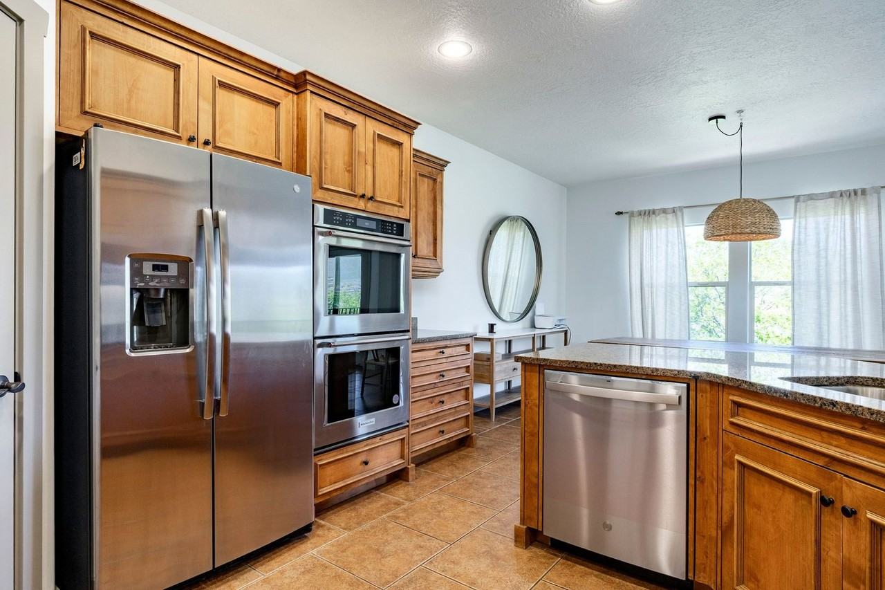 1490 W Alpine Ave - Photo 7 of 50