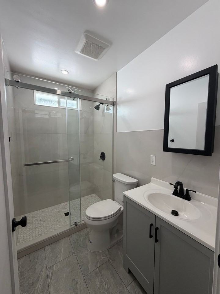 15327 S Butler Ave - Photo 5 of 10