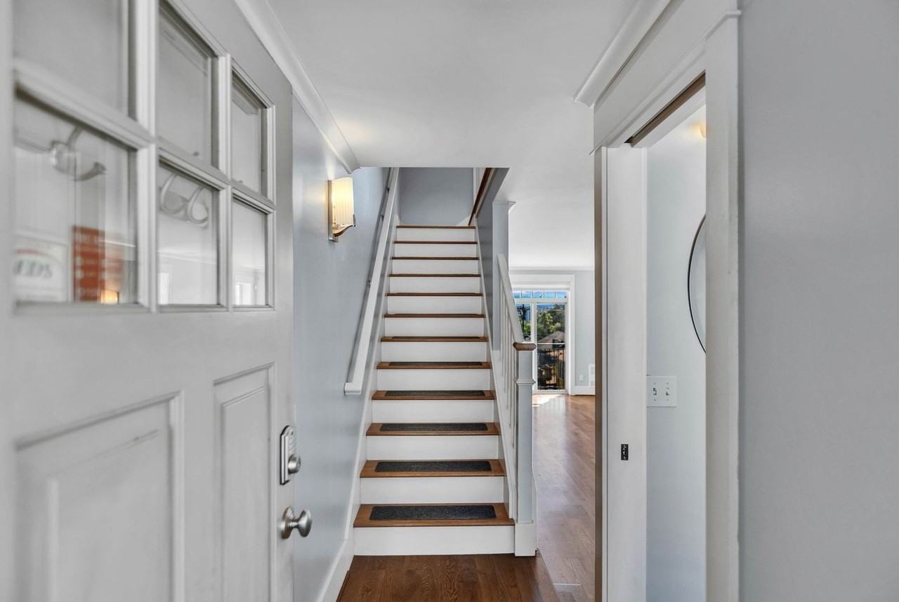 1512 18th Ave - Photo 4 of 33