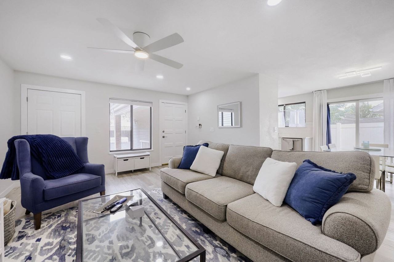 11909 Monroe Way - Photo 5 of 16